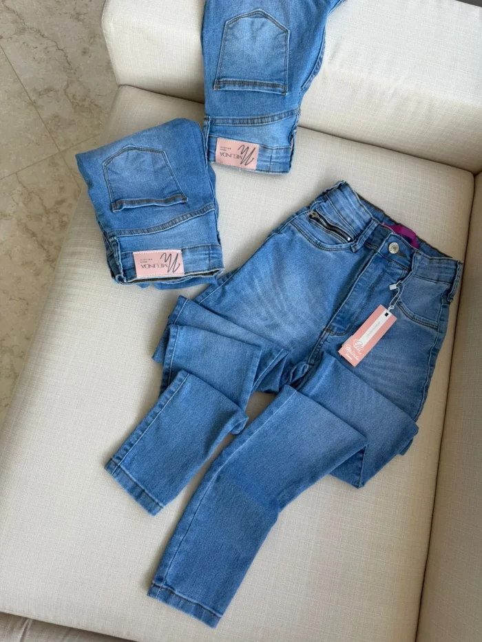 calÇa jeans skinny bÁsica