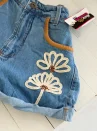 short jeans nanda bordado com flor