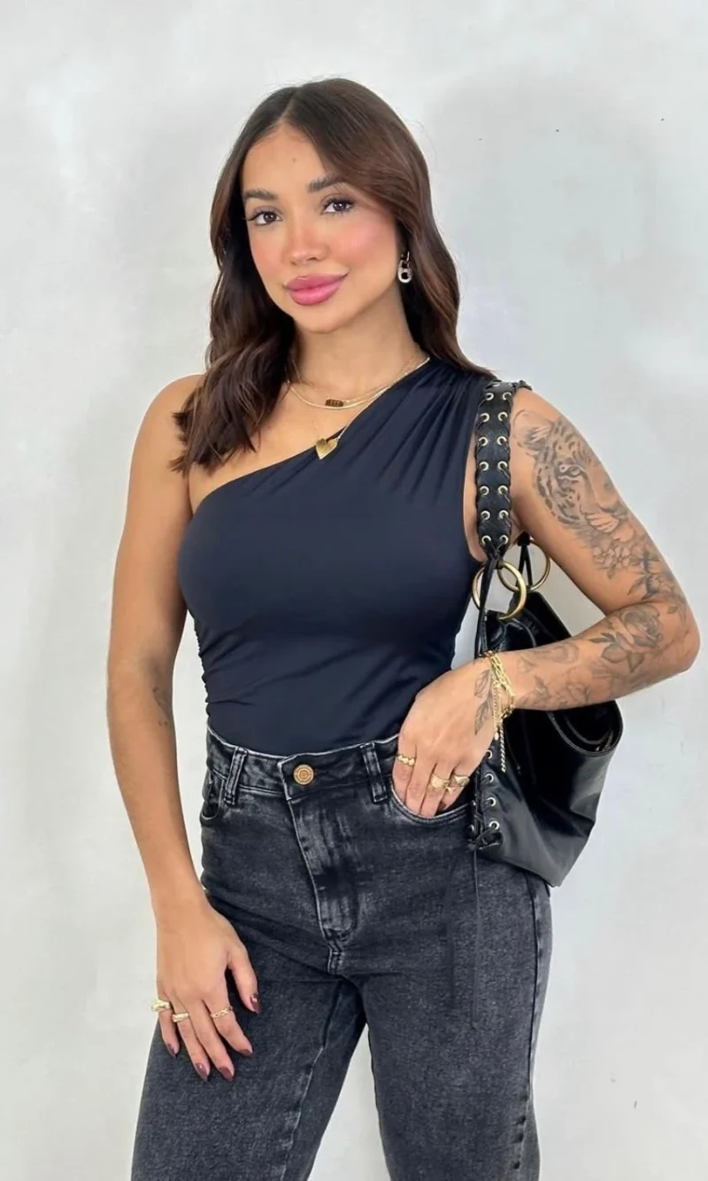 body um ombro drapeado