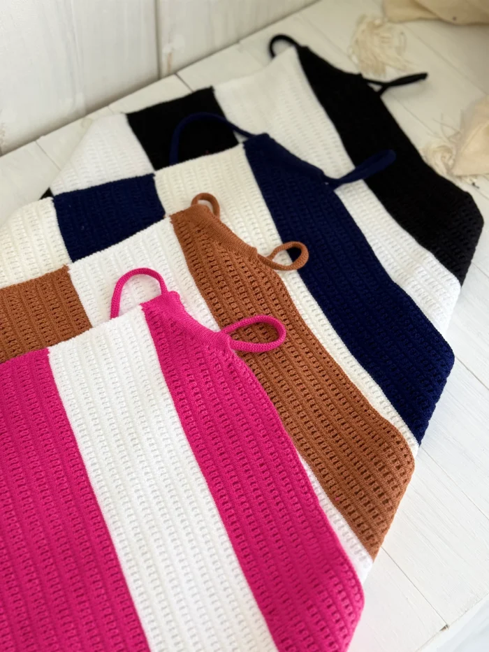 58ac0593db8244fe817acc24f0bc798e.webp cropped trico assimetrico