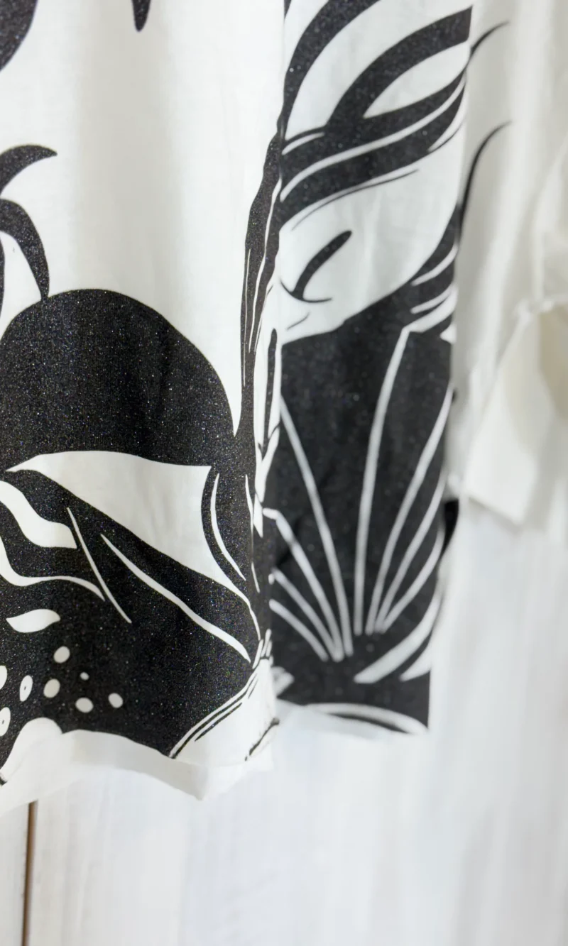 cropped oversized tropical com brilho