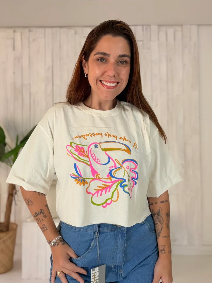 cropped oversized a vida pede passagem