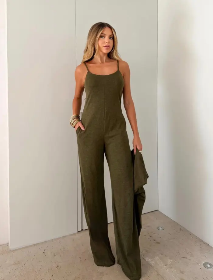 55f9025e05d341d597f41430d9220b50.webp macacÃo moletinho 2 peÇas