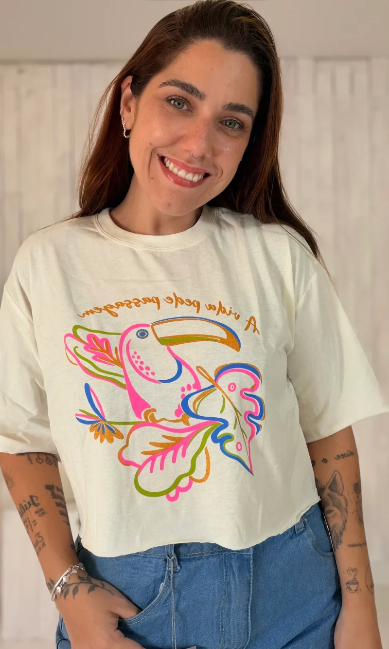 82821920993441aa8be5fb16be31d2a3.webp cropped oversized a vida pede passagem