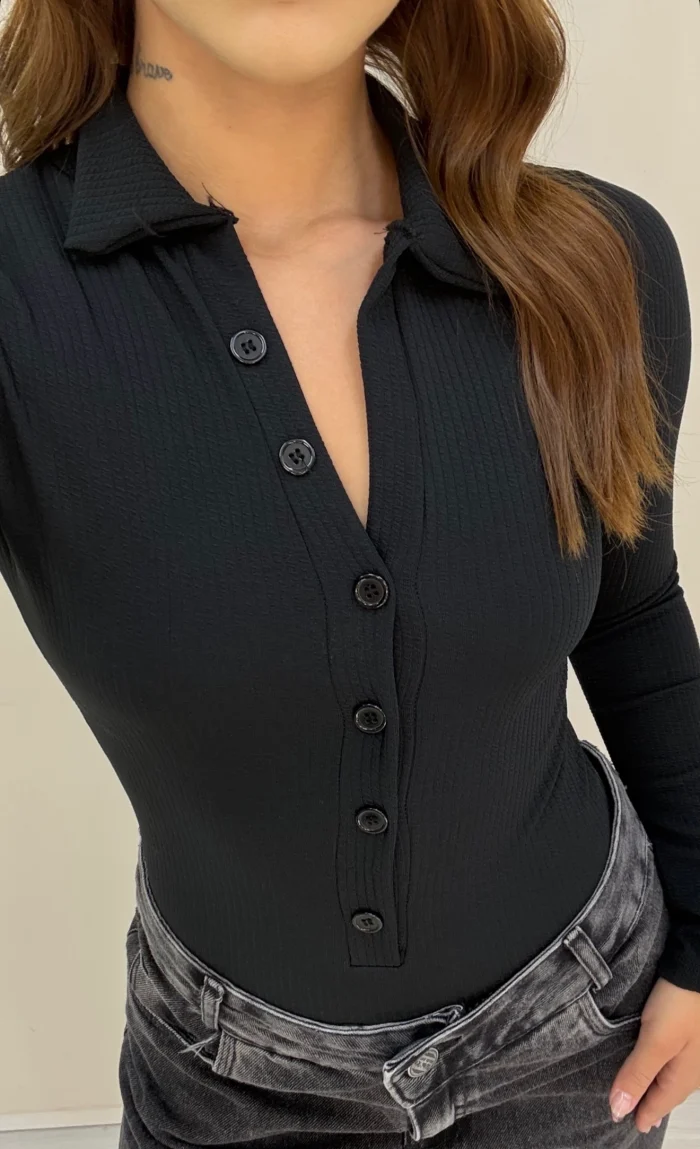 496df1081ff74280bf6b8767e897a617.webp body botÕes manga longa