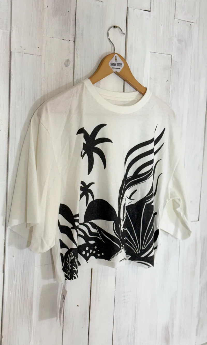 f4bfa306bcc64a1ca24a50fdb1d58a70.webp cropped oversized tropical com brilho