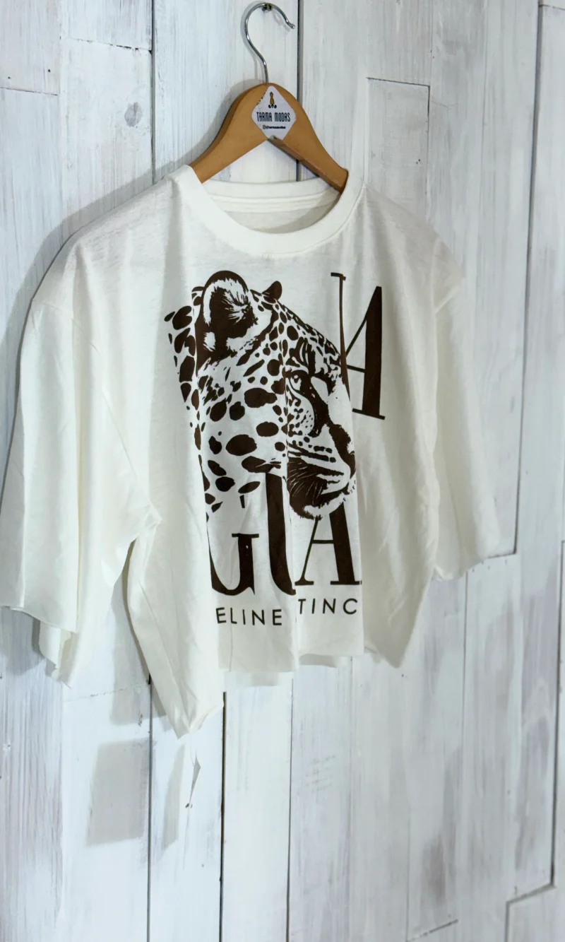 130c9335afd743beb2f01460740e4f2a.webp cropped oversized jaguar