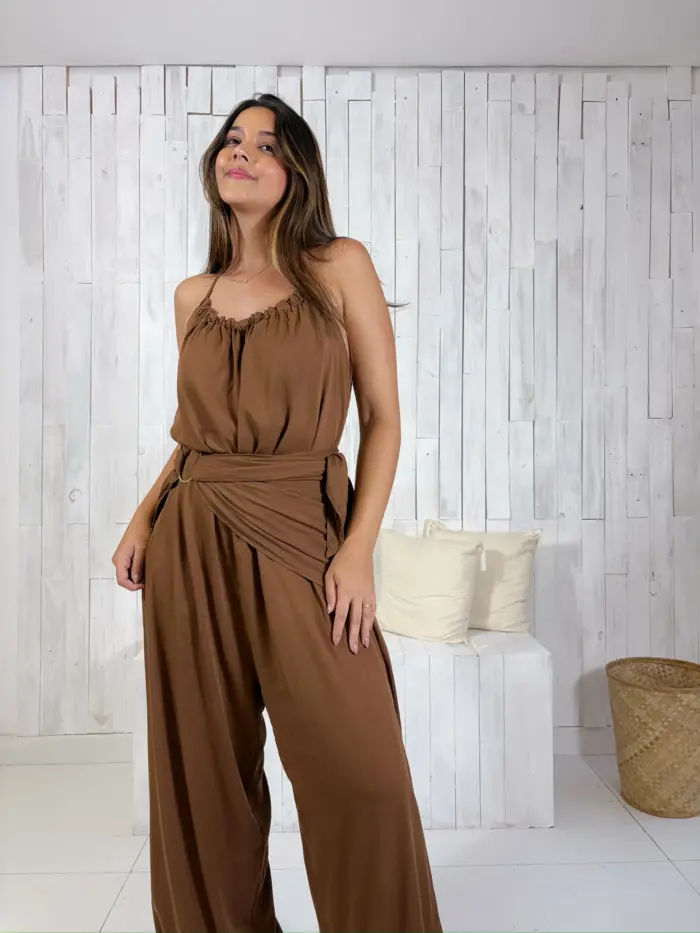 89128ecda73b4dab97d9036bebae95ce.webp macacÃo jasmin