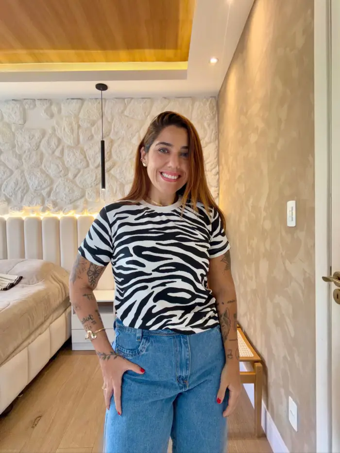 3f8940d7fac04f5d80e32e420cf86d52.webp tshirt zebra