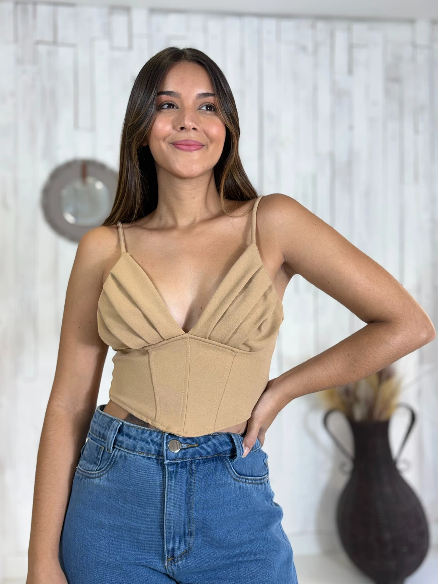 0e287407467a78e7c64819838e31327b-img_4002.webp Cropped Corselet Anitta