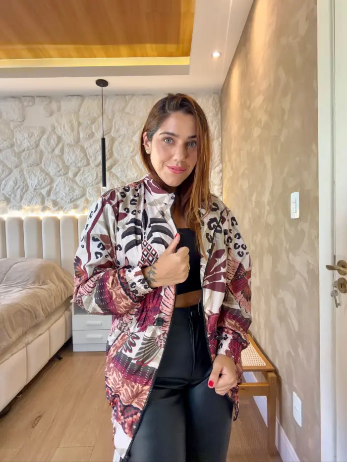 f4e847a00f21493fa27f89384a34afe5.webp corta vento estampado