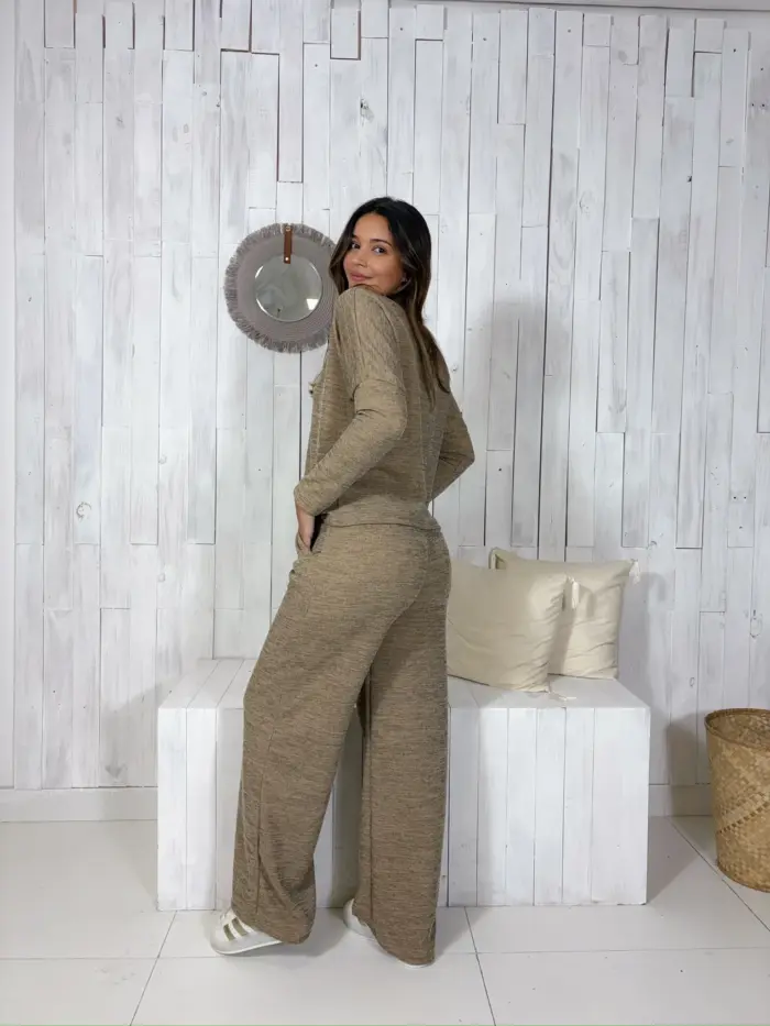 4c4e50963915462697e0006da7109d69.webp conjunto fabi lanzinha