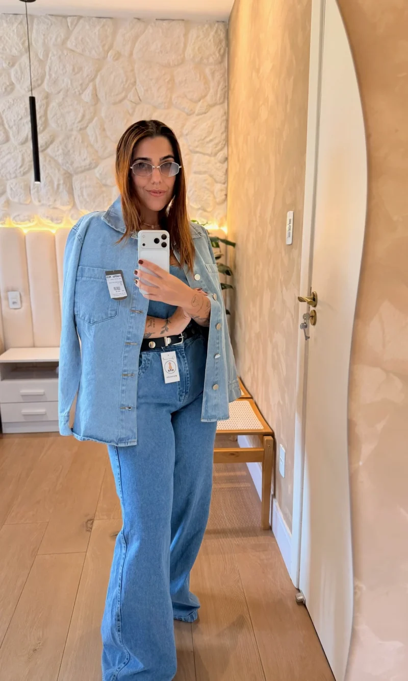 285378d7c217e8fc11e66e962d7ec437-img_5636.webp Max Camisa Jeans - Clara