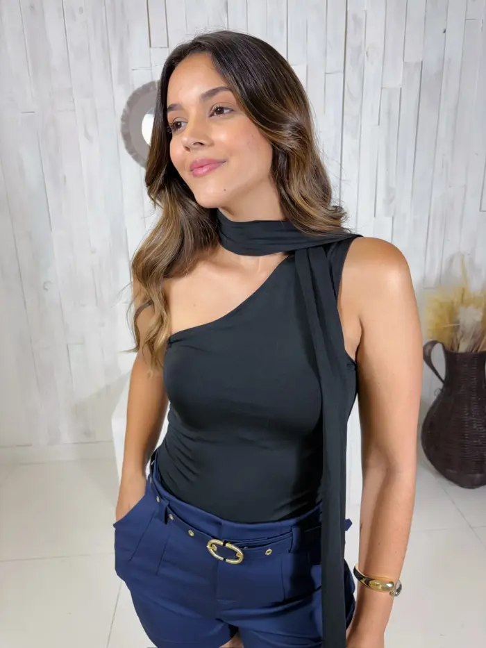 af319b42562f4f4f95678f6232f3509b.webp blusa agnes poliamida