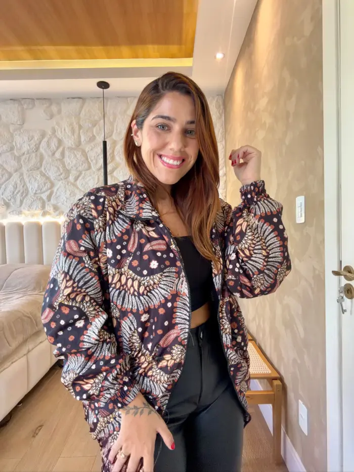 e7e7a8dc41da405c85c561c822db7b52.webp corta vento estampado