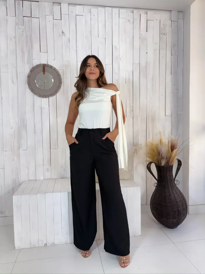 58a4466fceae4fe6b9b9212f5948f632.webp blusa daiana amarraÇÃo