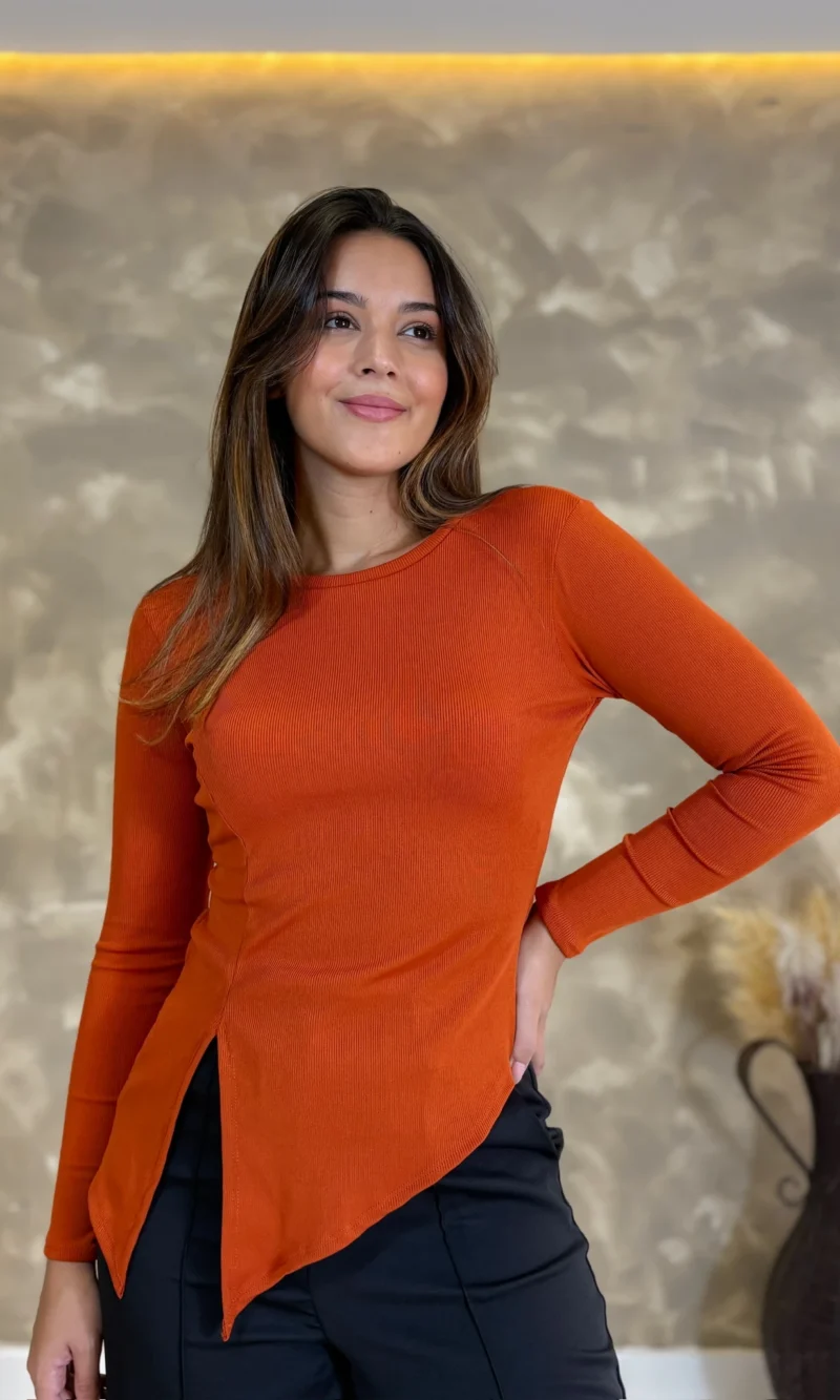 Blusa Larissa - Canealda Assimétrica