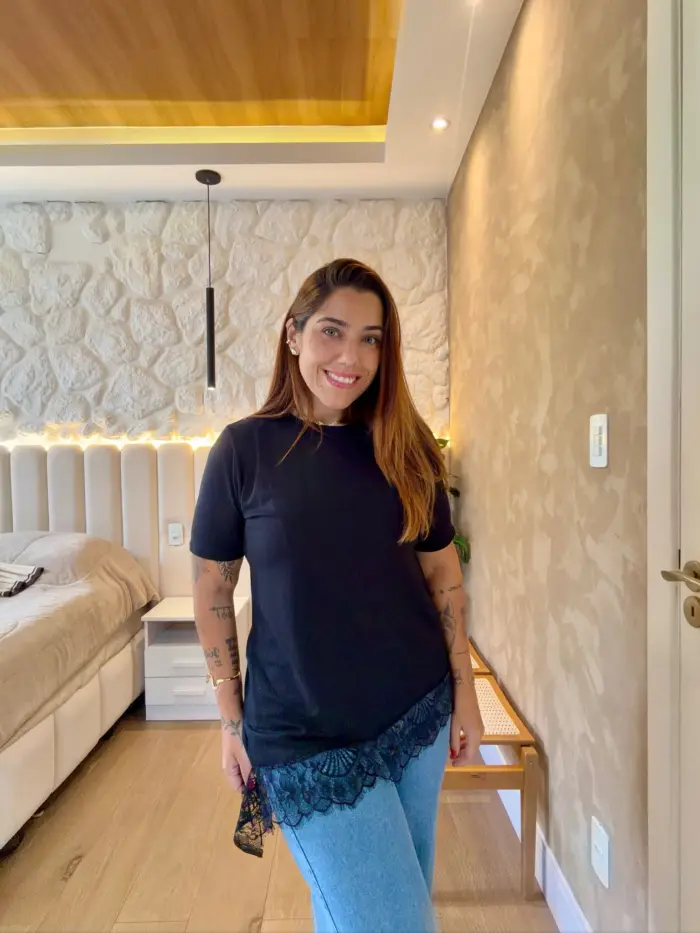 ddd19f8ce7854021835708b1af8325f3.webp tshirt com renda