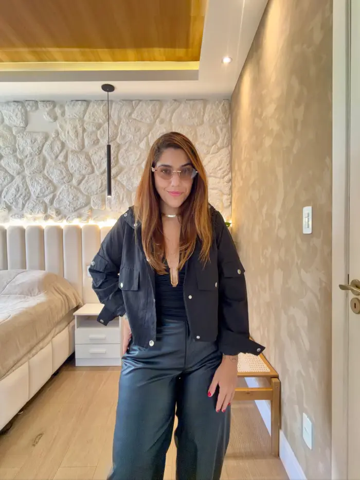 6fb5aa1ed3b241e781eda5cfbc20c9a5.webp corta vento cargo importado