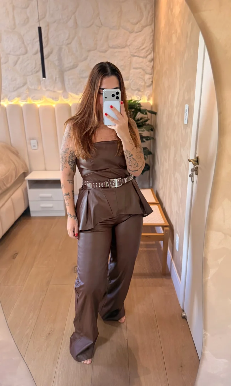Conjunto Angelina - Peplum E Wide Leg De Couro