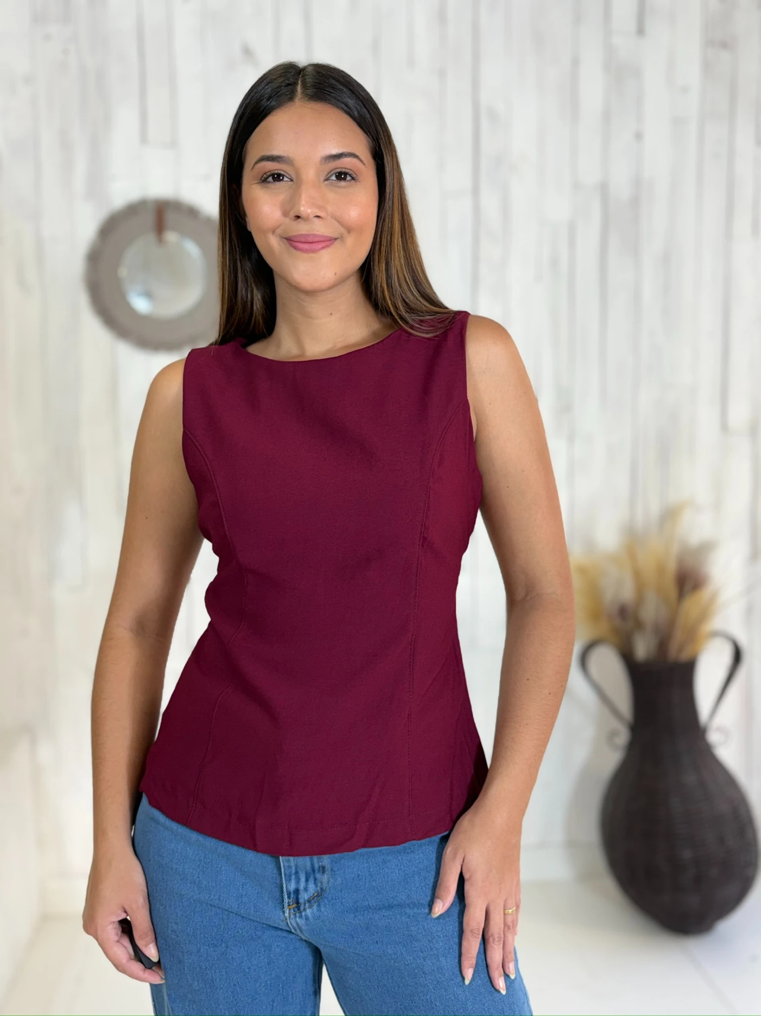bf25c59bc7182a2597e5be4a841eef7d-img_4021.webp Blusa Nanda - Costas Nua