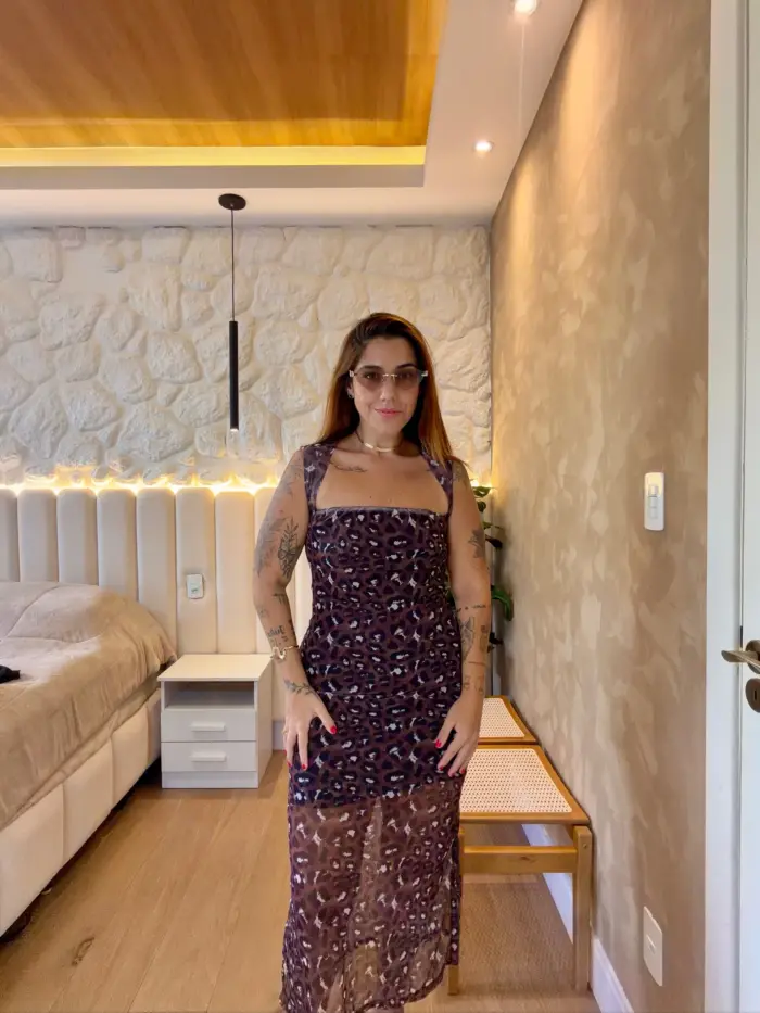 2f6656c3e99445778f6758b041e2b1be.webp vestido camile tule estampado