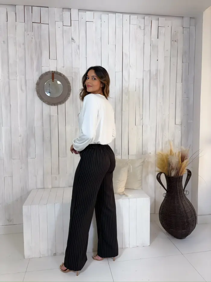 778253cfa4fc4e80ab8510b9498ade0f.webp calÇa pantalona maitÊ risca de giz