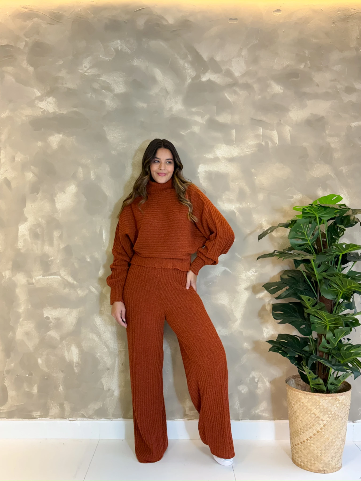 62f30f02ec8c8e6f4efd9d228f16ae63-img_6677.webp Conjunto Valentina - Trico Modal