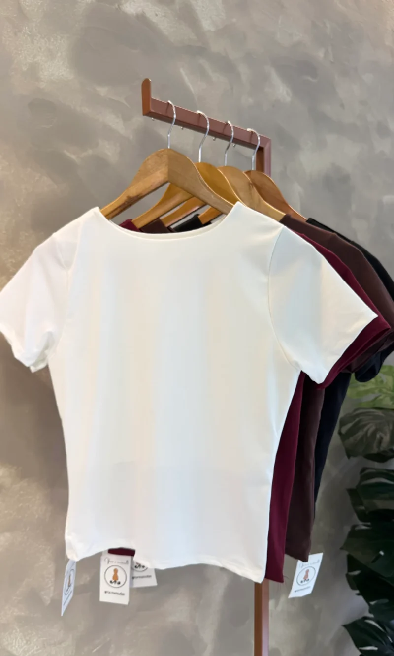95bd50435a1181c9d809ebdc423b9e09-img_0677.webp Blusa Mari - Suplex