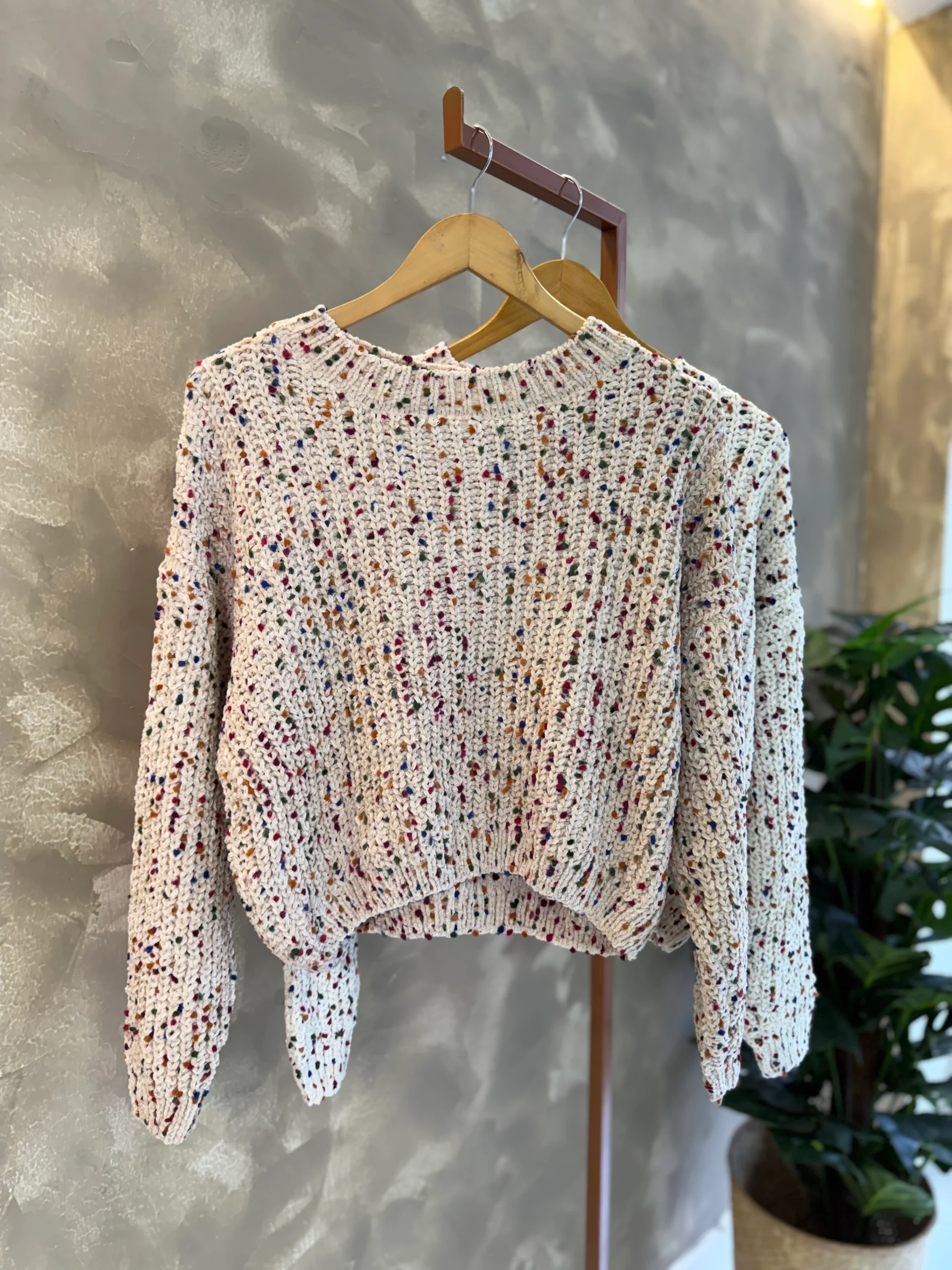 cab5942c539267e2c16884468e429caa-fullsizerender.webp Blusa Tricô Mousse - Colors