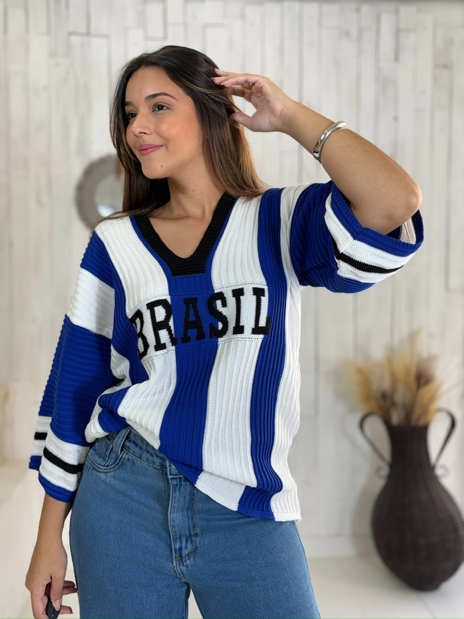 eacd8cde5024f3b0899a5a3f0e87df3f-img_3933.webp Tshirt Oversized De Tricô - Brasil