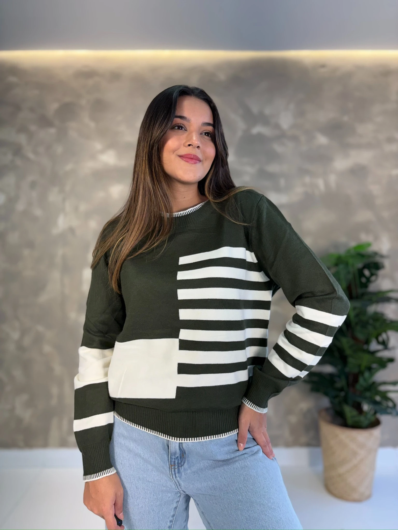da834df2a726d9fd3f703a2c16a9e884-img_9996.webp Blusa Verona Tricô Modal - Importada
