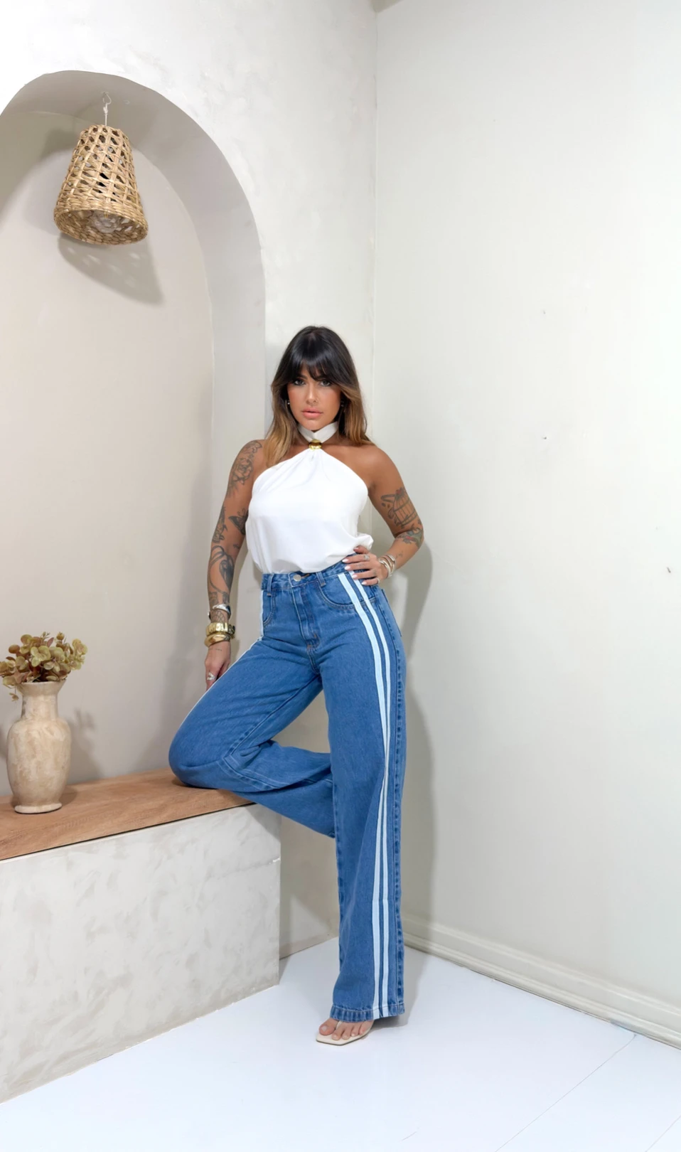 881cc6f4aae35feb7abc137e13492d8e-img_1193.webp Calça Wide Leg Jeans - Listra Lateral